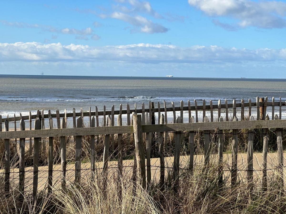 Appartement Met Frontaal Zeezicht In Bloemendaal Kültér fotó